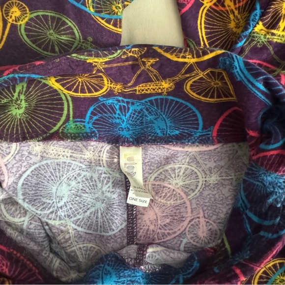 Lularoe OS leggings - NEW bicycle pattern - Picture 3 of 3